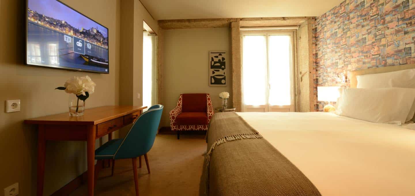 cycling portuguese camino pestana vintage porto bedroom