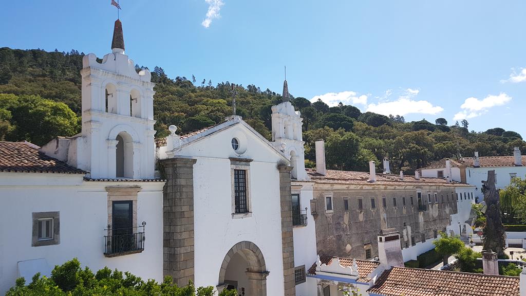 Convento de São Paulo monastery hotel surrounded by the Alentejo countryside near Estremoz