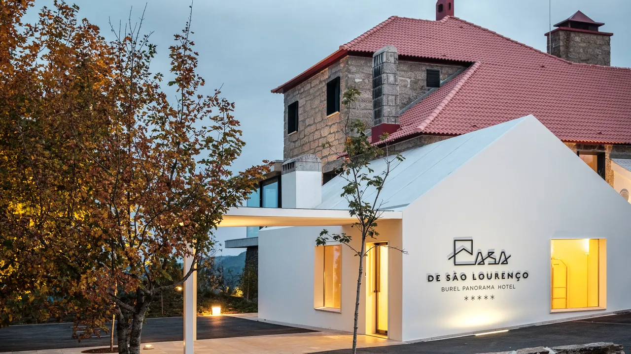 Casa de São Lourenço hotel overlooking the valleys of Serra da Estrela