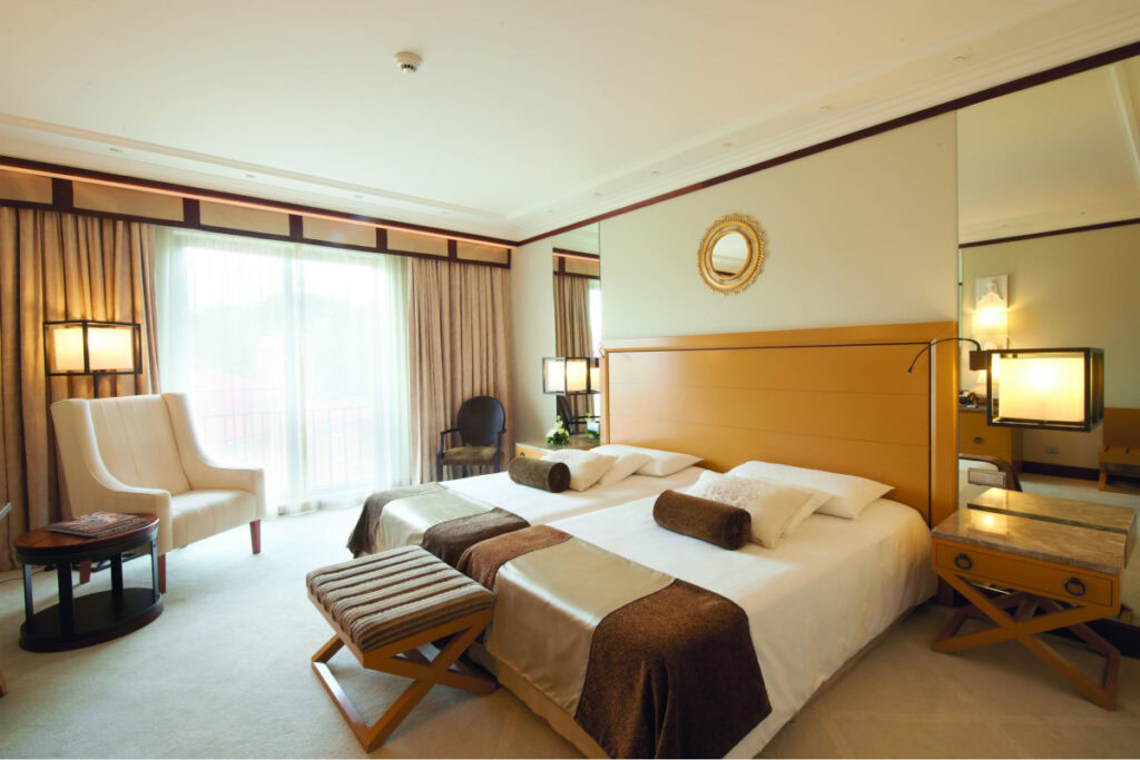 grande real villa italia cascais deluxe room1 2